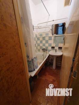 4-к квартира, вторичка, 60м2, 5/5 этаж