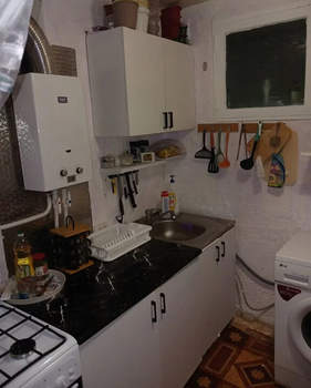 2-к квартира, вторичка, 42м2, 1/2 этаж