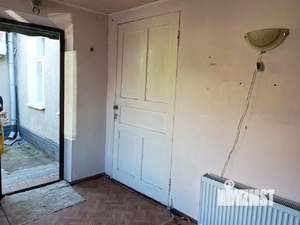 3-к квартира, вторичка, 65м2, 1/1 этаж