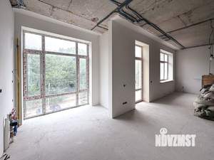 4-к квартира, вторичка, 140м2, 3/3 этаж