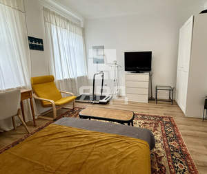 3-к квартира, вторичка, 80м2, 3/5 этаж