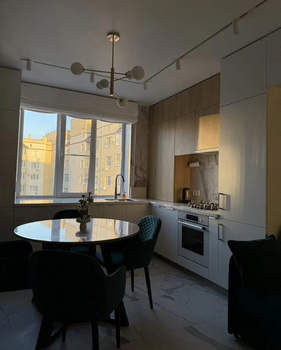 2-к квартира, вторичка, 70м2, 7/9 этаж