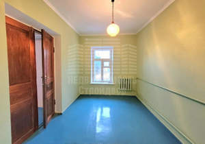 3-к квартира, вторичка, 65м2, 1/1 этаж
