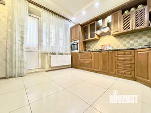3-к квартира, вторичка, 105м2, 1/10 этаж