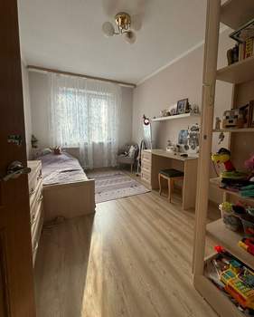 4-к квартира, вторичка, 78м2, 2/5 этаж
