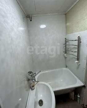2-к квартира, вторичка, 30м2, 1/1 этаж