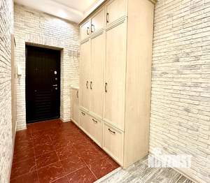 2-к квартира, вторичка, 68м2, 1/9 этаж